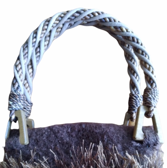 Unique Fleece and Eyelash Yarn Handbag - Picture 2 of 4